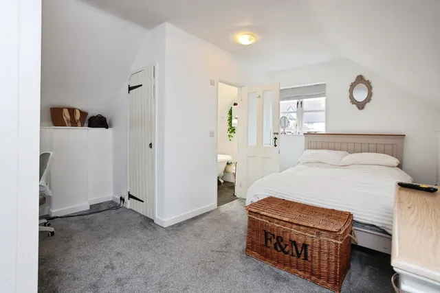 Ockley Road, Hawkhurst, TN18, photo 3