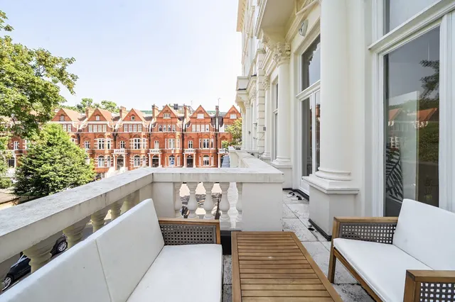 Earls Court Square, Earls Court, SW5, photo 3