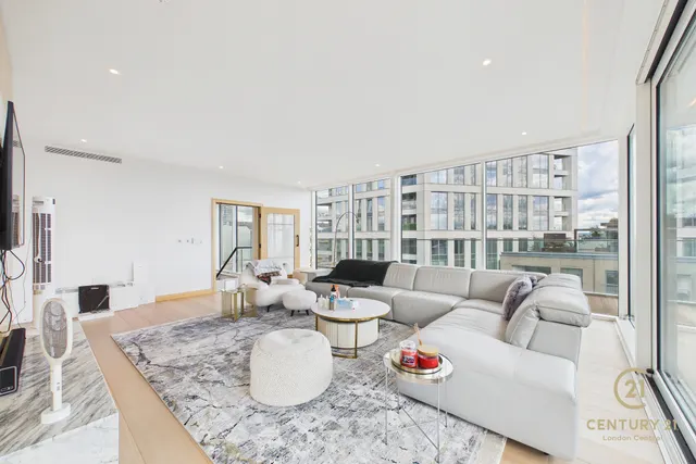 Lockgate Road, London, SW6, photo 1