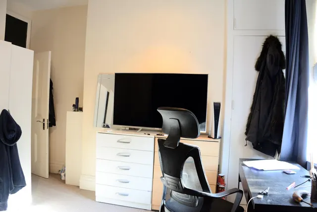 Photo 3 — Castellain Road, London, W9 1HD