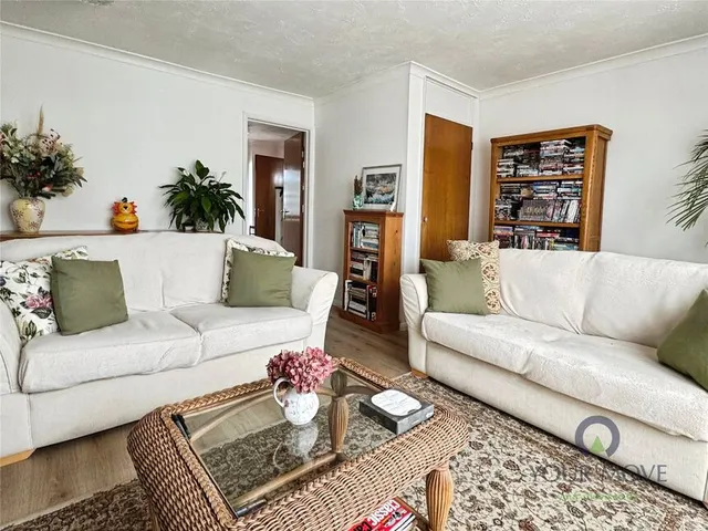 Photo 3 — Sturdee Close, Eastbourne, East Sussex, BN23