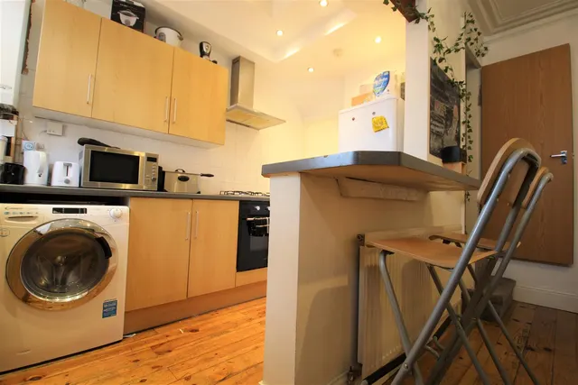 John Street, Hyde Park, LS6, photo 2