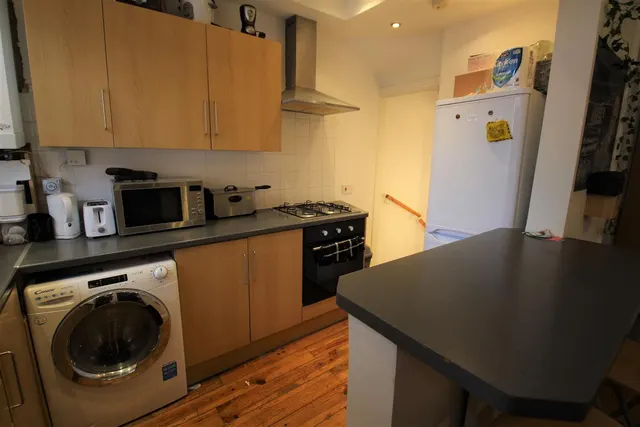 John Street, Hyde Park, LS6, photo 3