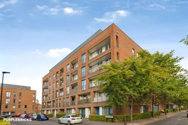 Exeter Road, London, E16, photo 1