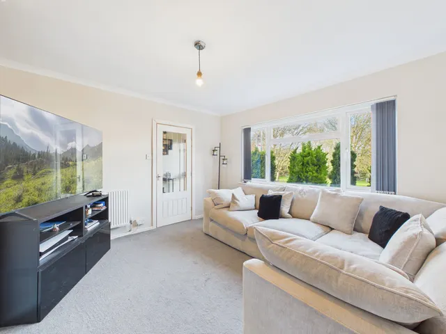 Four Acres, Bristol, BS13, photo 3