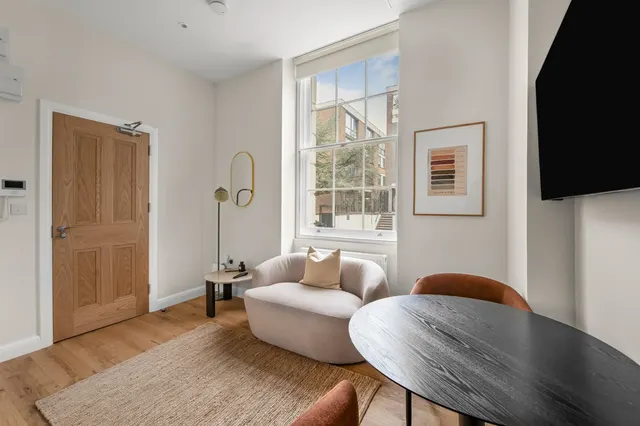 Titchborne Row, W2, photo 1