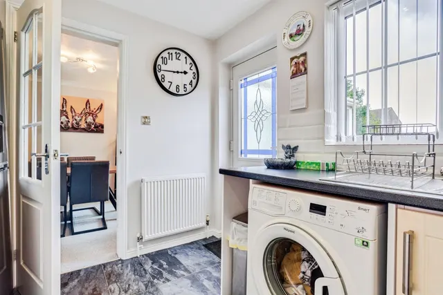 Springvale Close, Sharlston Common, WF4, photo 3
