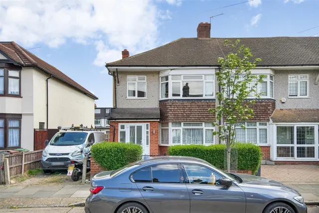 Morley Road, Chadwell Heath, RM6, photo 1