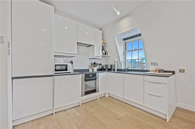 Inverness Terrace, London, W2, photo 3