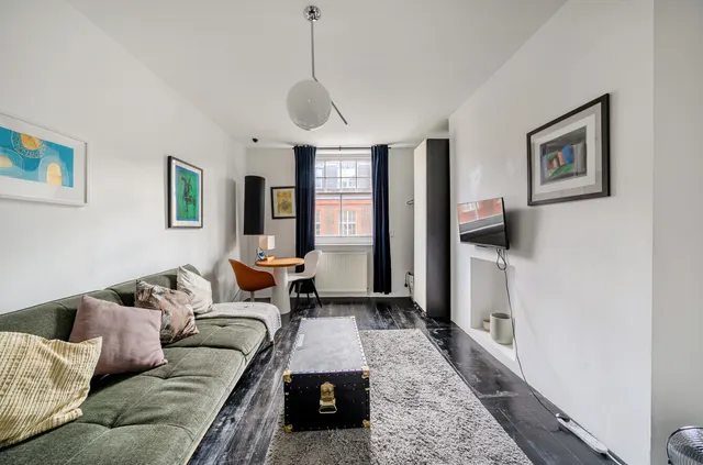 Photo 3 — Parker Mews, London