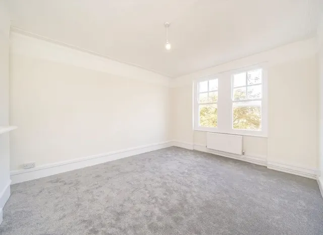 Upper Richmond Road, Putney, SW15, photo 2