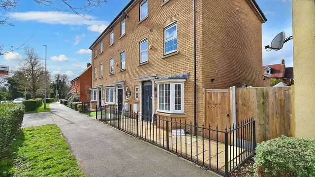 Roding Drive, Little Canfield, CM6, photo 1