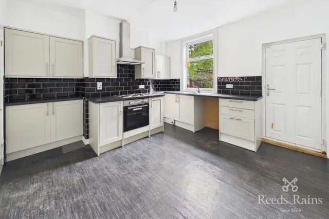 Photo 2 — Winster Road, Sheffield, S6