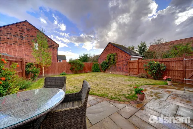 Photo 3 — Gresley Way, Copcut, Droitwich, Worcestershire, WR9 7JD
