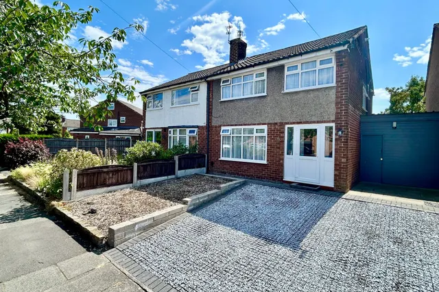 Hambleton Road, Cheadle, photo 1