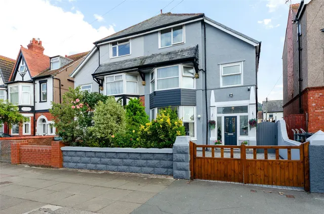 Mostyn Avenue, Llandudno, LL30, photo 1