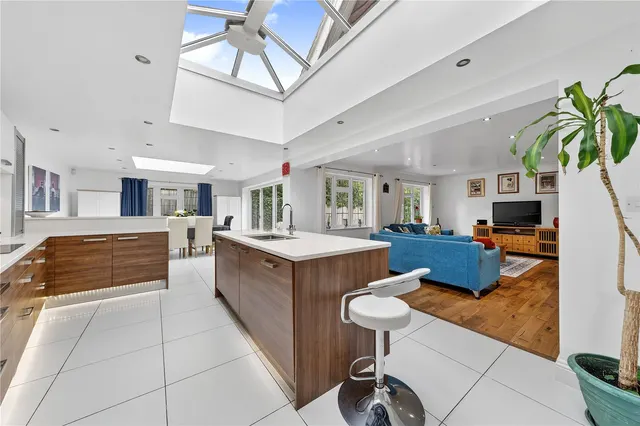 Bisley Green, Bisley, GU24, photo 3