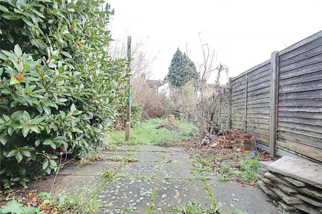 Croyland Road, London, photo 1