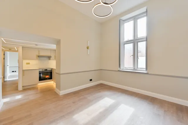11 Belgrave House, 1-7 Clapham Road, London, photo 1