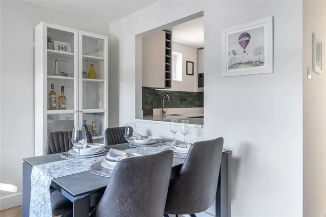 Madeley Road, London, W5, photo 3