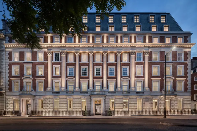 Grosvenor Square, Mayfair, London, photo 1