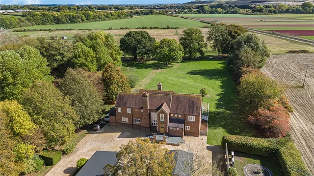 6 bedroom house, Manningford Abbots, Pewsey, SN9