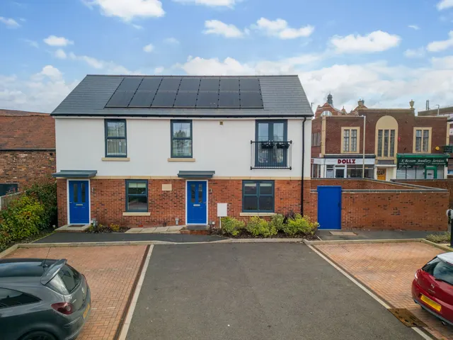 Victoria Street, Stourbridge, DY8 1SP, photo 1