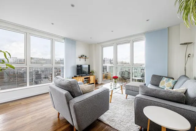 Palmerston Road, London, W3, photo 1