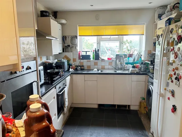 Wyld Way, Wembley, HA9, photo 2