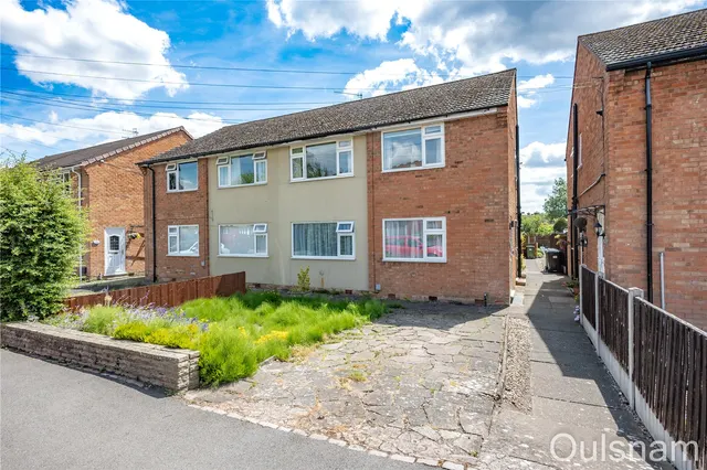Willow Road, Bromsgrove, Worcestershire, B61 8PL, photo 1