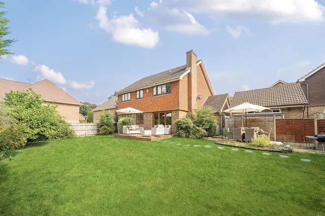 Photo 2 — Oaklands, Leatherhead, KT22