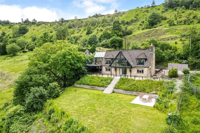 Daisy Bank Road, Leckhampton, Cheltenham, Gloucestershire, GL53 9QQ, photo 1