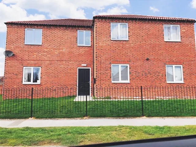 Beverley Road, Harworth, DN11, photo 1