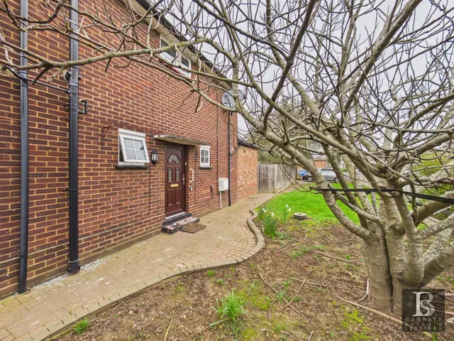 Washington Drive, Slough, SL1, photo 2