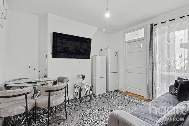 Honeypot Lane, Stanmore, HA7, photo 3