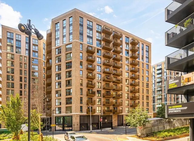 Capital Interchange Way, Brentford, TW8, photo 1