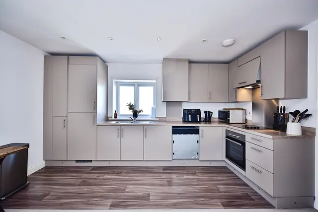 Laight Road, Maidstone, ME17, photo 2