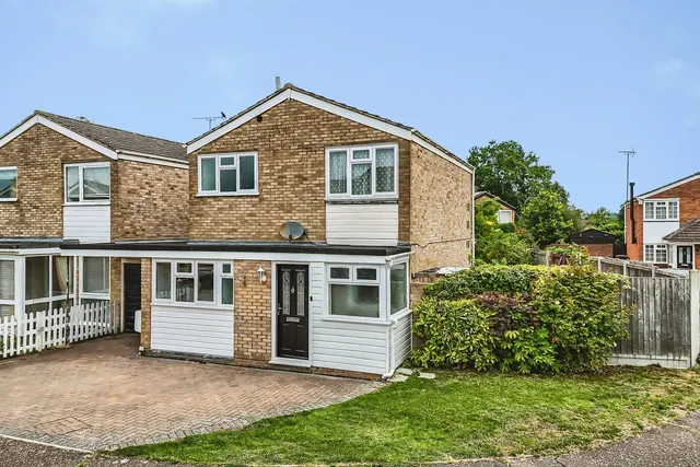 34 New England Close, Bicknacre, Chelmsford, Essex, CM3 4XA, photo 1