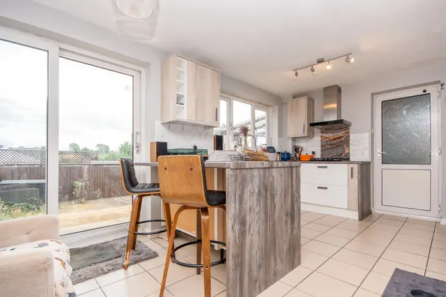 Millholm Road, Kettering, NN14, photo 3