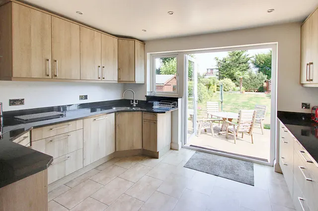 Photo 2 — Braemar Gardens, West Wickham, West Wickham, BR4 0JW