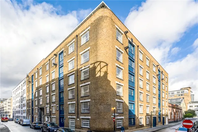 Photo 2 — Gainsford Street, London, SE1