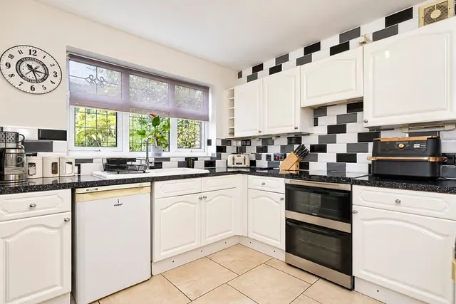 Bracken Close, Chorley, PR6, photo 3