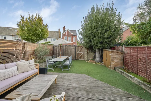 Emmanuel Road, London, SW12, photo 3