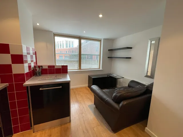 Wellington Street, Leeds, LS1, photo 3