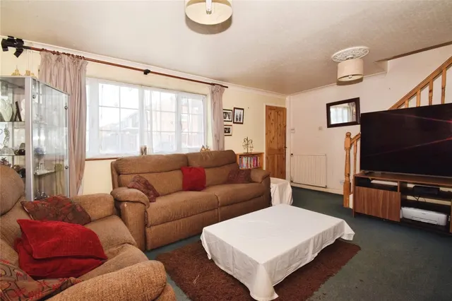 Georgeham Close, Wigston, LE18, photo 2