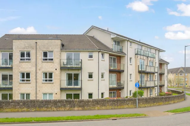 19 Stance Place, Larbert, FK5 4FA, photo 1