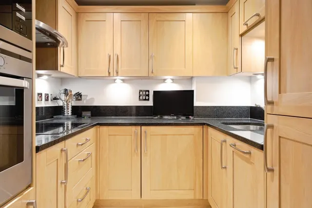 Woodham Place, Woodham, KT15, photo 3