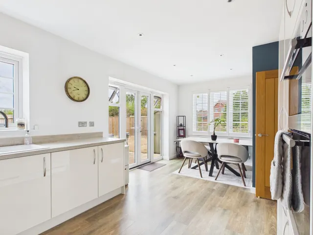 Moorhen Grove, Southam, CV47, photo 3