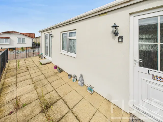 Kings, Canvey Island, SS8, photo 2