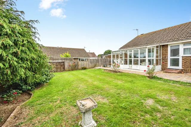 Woodpecker Road, Eastbourne, BN23, photo 2